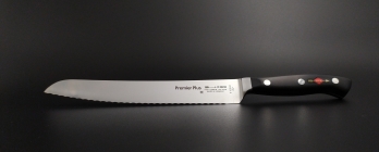 Dick Premier Plus 8103921, kovaný nůž na pečívo, zubaté ostří 21 cm.