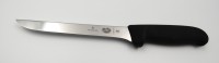 Victorinox 5.6303.15, vykosťovací rovný nůž, tuhá čepel, černá rukojeť FIBROX